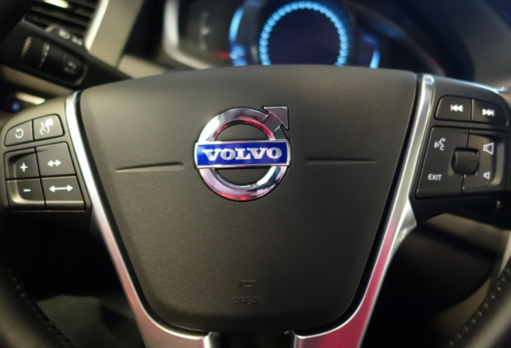 :  Volvo        