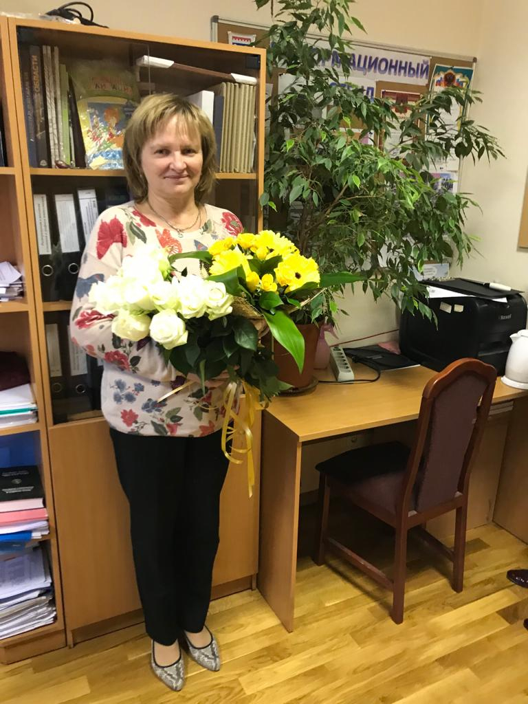 Подбор госслужащих, обучение, аттестация, присвоение классных чинов – вот что составляет ее трудовые будни отдела, которым руководит Ольга Вершинская. В конце ноября указом Президента РФ она была награждена знаком отличия «За безупречную службу».