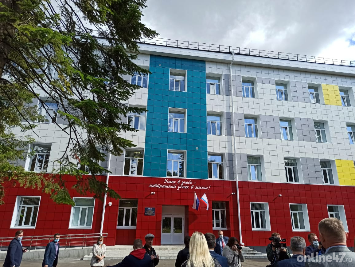 Всеволожская школа технопарк. Школа 4 Всеволожск Шишканя. Школа на Шишканя во Всеволожске. Школа 4 на Шишканя. Школа 2 Всеволожск.