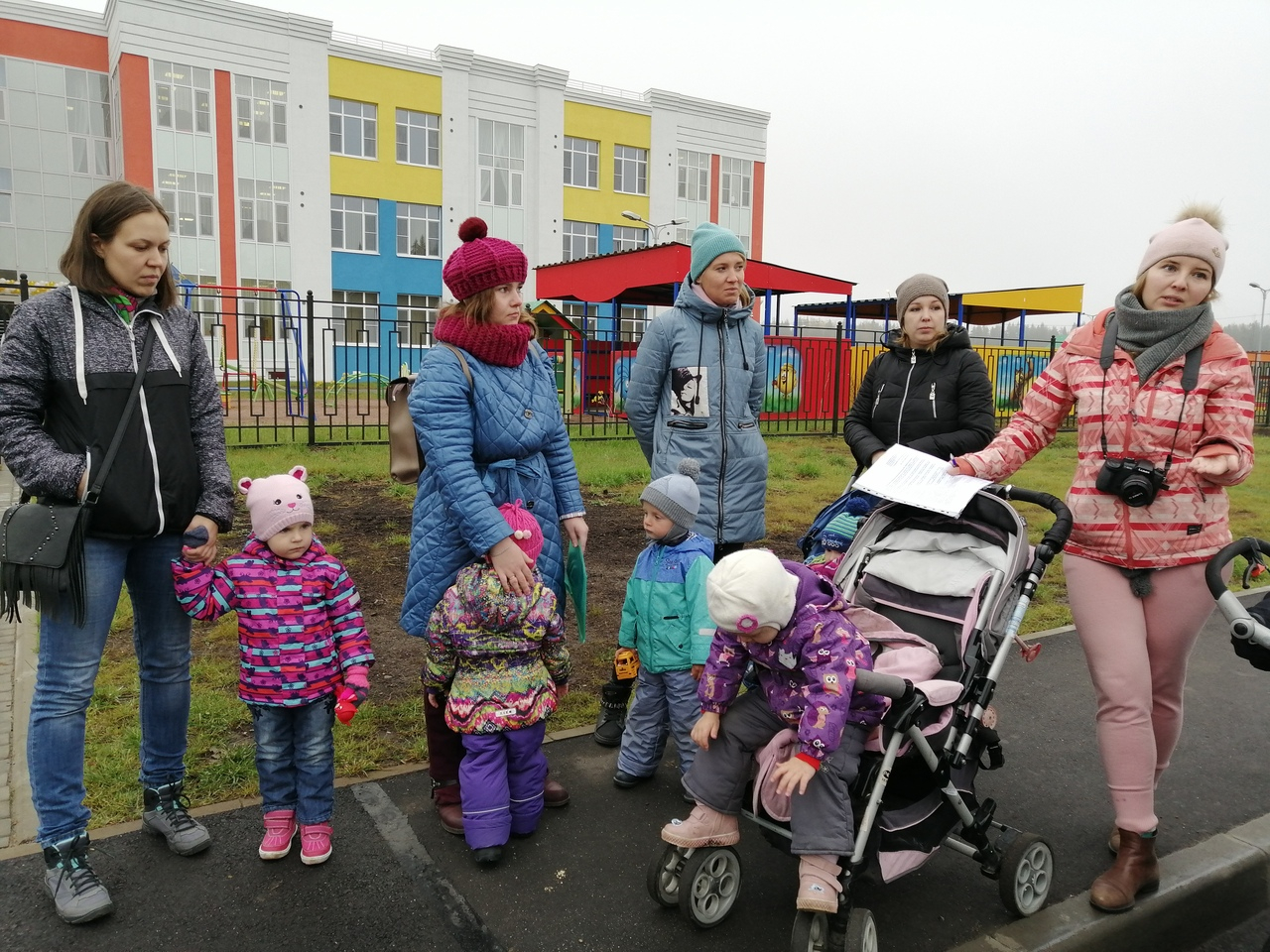 Молодым мамам из Сертолово помогут устроить детей в новый детский сад