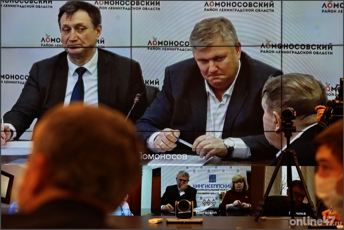 Прямая линия губернатора с жителями Ленинградской области