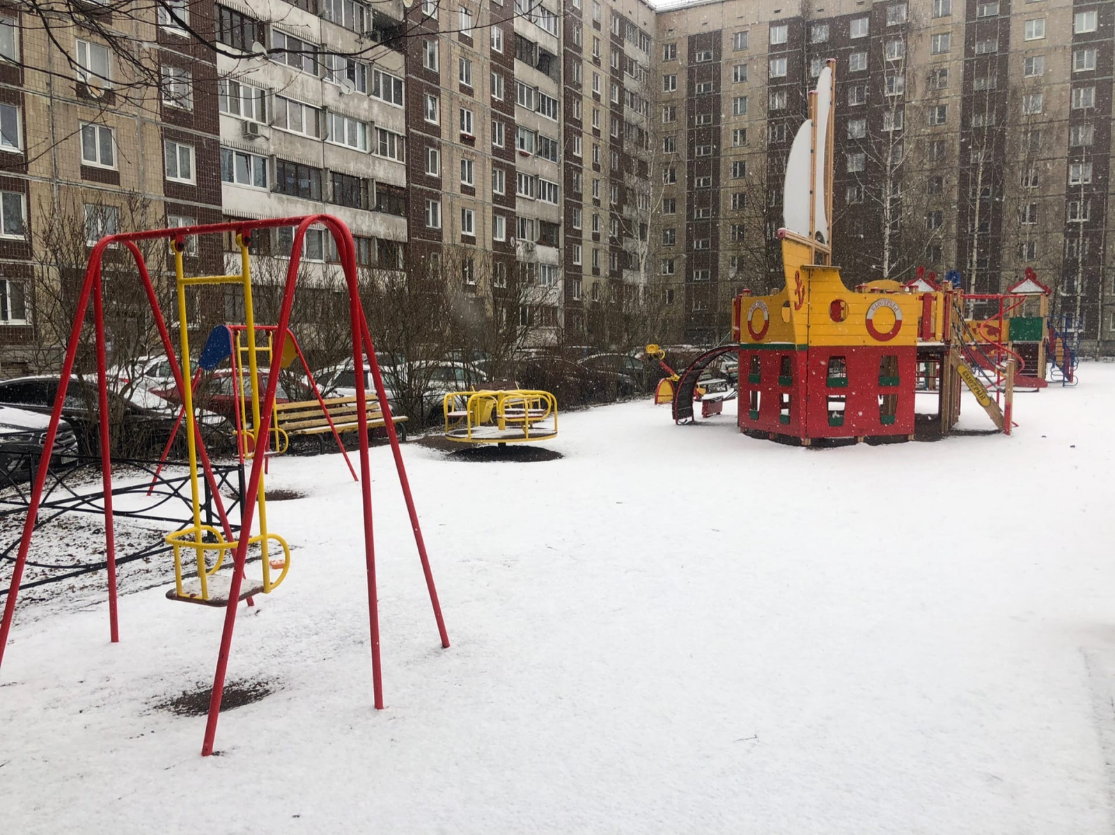 Погода в мурино сейчас по часам. Мурино снег. Чебуром в Мурино.