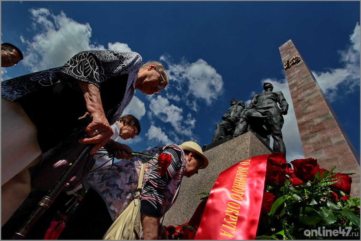 Торжественно-траурное мероприятие, посвящённое Дню окончания Ленинградской битвы.  