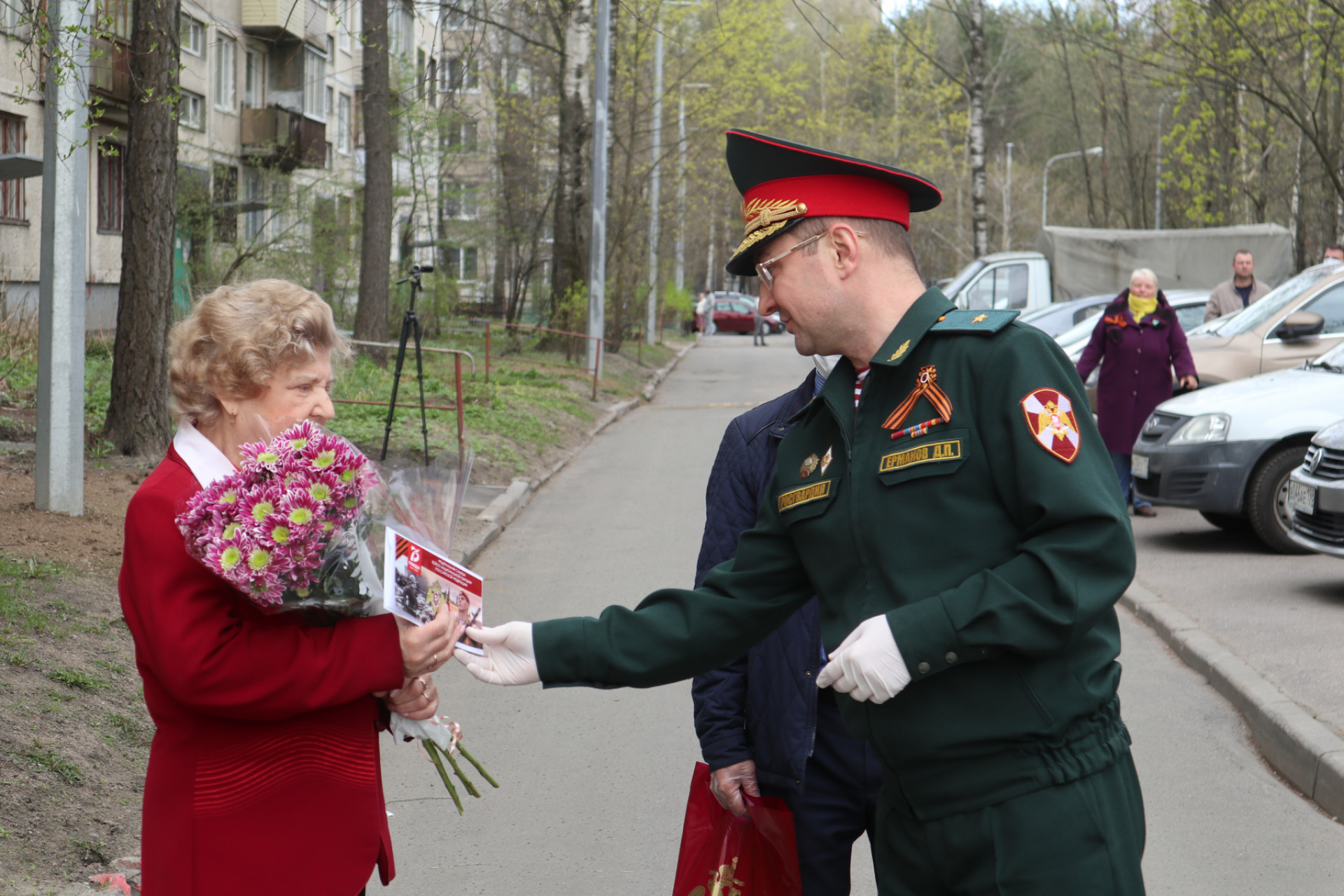 Росгвардия Северо-Запада поздравила ветеранов и участников Великой  Отечественной войны в рамках акции 