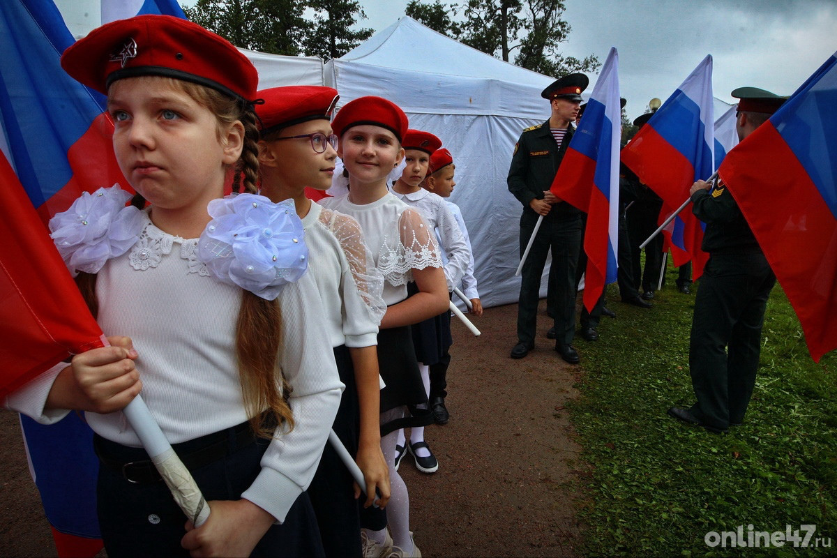 День государственного флага России в Приозерске