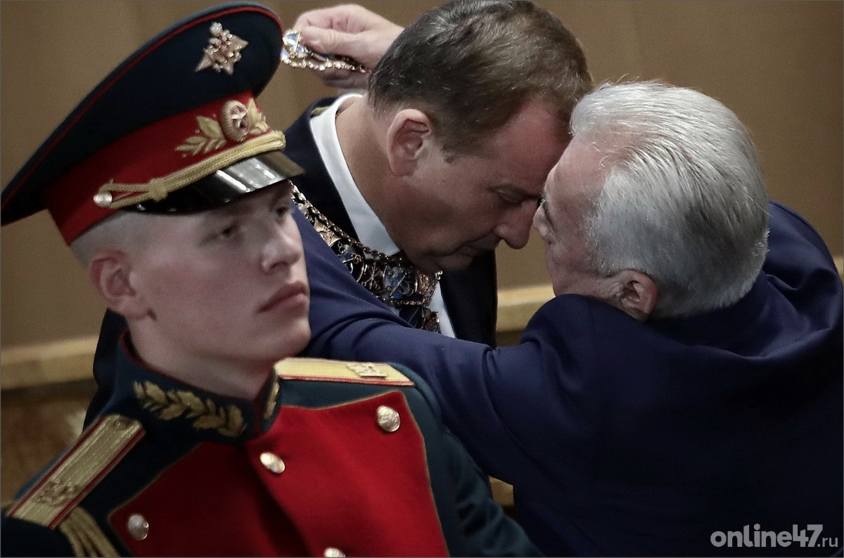 Церемония официального вступления Александра Дрозденко в должность губернатора Ленинградской области