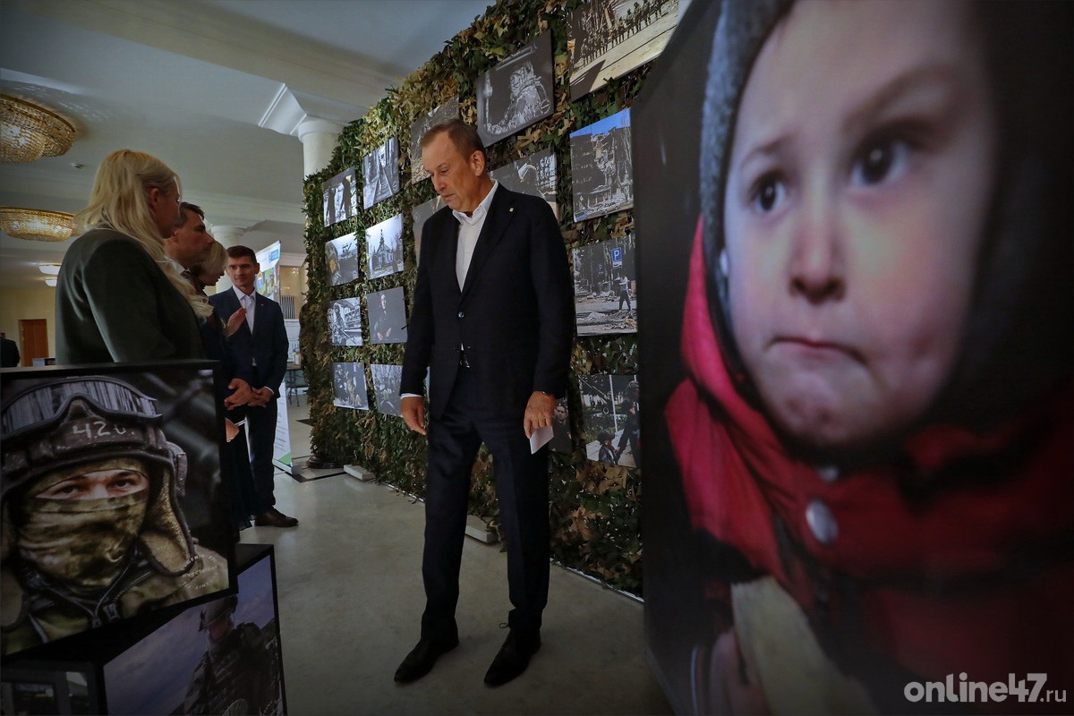 Фотовыставка «Время выбрало нас» посвященная героям СВО