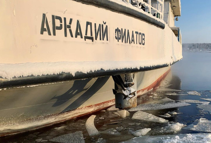 Фото спуск парома аркадий филатов