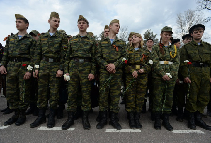 В Гатчине откроется патриотический центр «Авангард» – десятиклассников ждут военные сборы