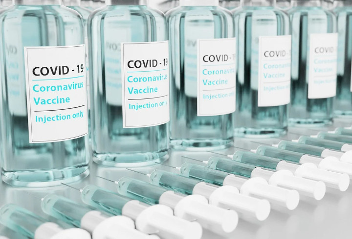 В Петербурге планируют ускорить темпы вакцинации от коронавируса