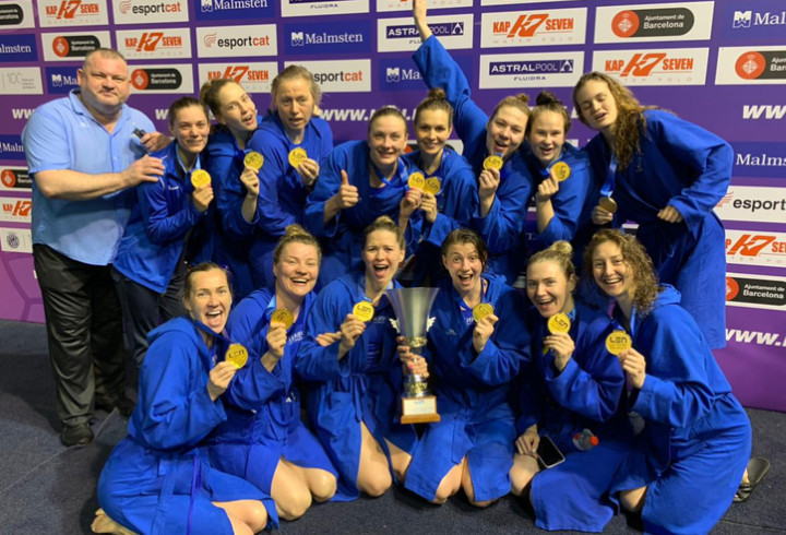 Женская команда по водному поло из Киришей стала обладателем Кубка LEN Trophy