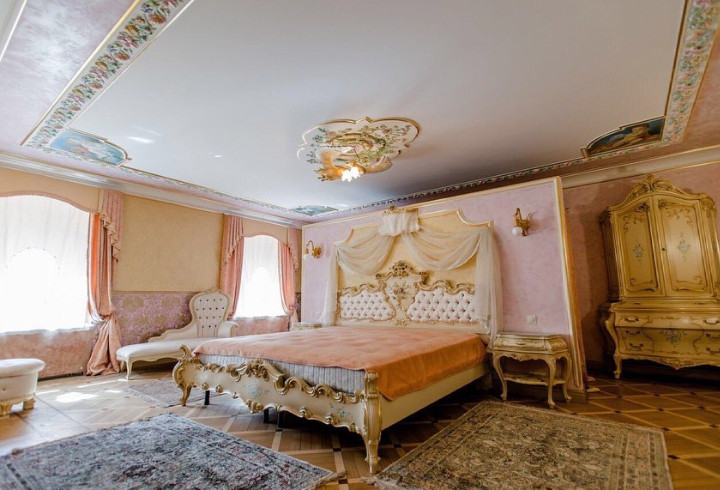Анастасия Волочкова попросила почти полмиллиона в месяц за свою петербургскую квартиру