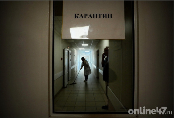 В Петербурге продлили выплаты медикам за борьбу с COVID-19