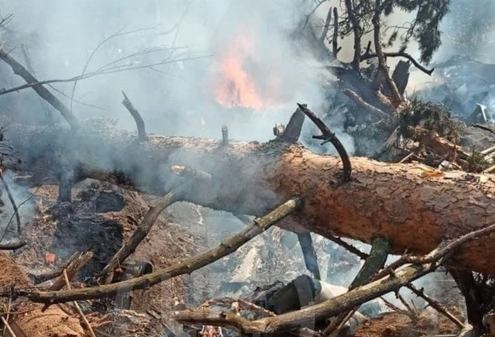 Катастрофа ил 22 под воронежем. Крушения самолёта в Лужском раене. Крушение самолета в Лужском районе. Разбился военный самолет под Воронежем 17.03.2022.