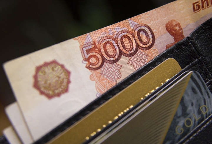 В Белоруссии допустили полный переход на рубль во взаиморасчетах с РФ
