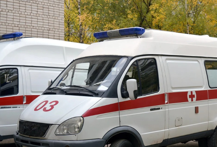 В Петербурге в ДТП погиб 28-летний пассажир «Мерседеса»