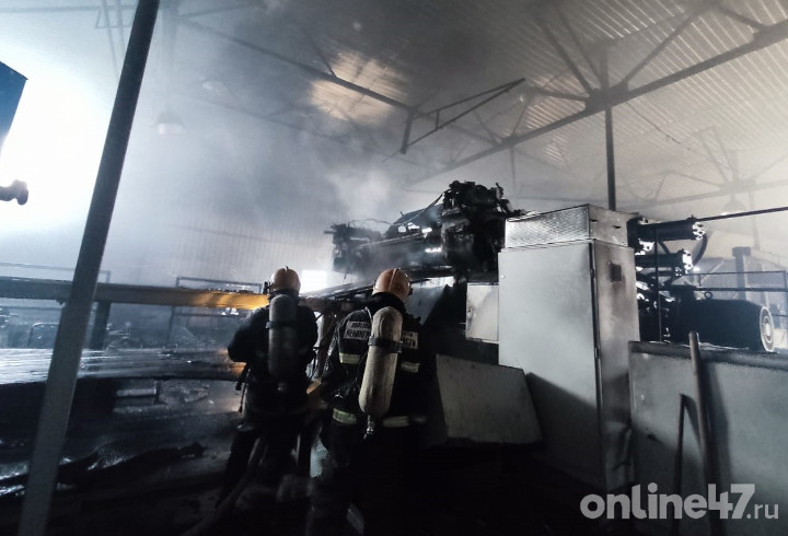 Спасатели показали видео ликвидации пожара в котельной Кировска