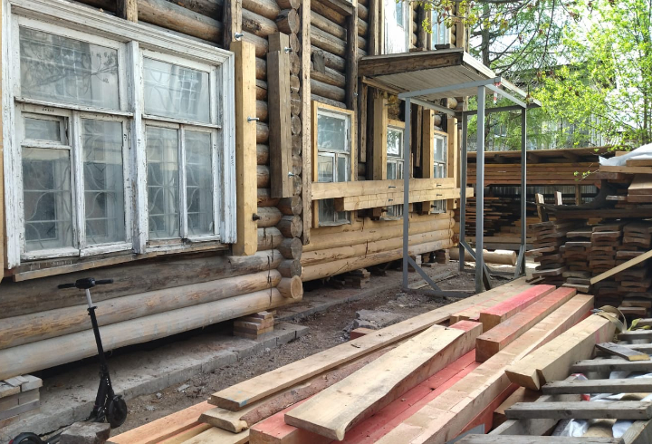Владимир Цой показал промежуточный этап реставрации купеческого особняка в Новой Ладоге