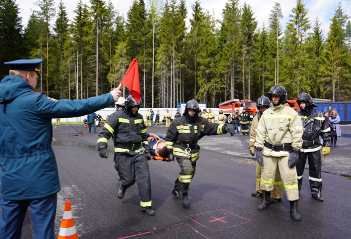 Команда из Кировского района Ленобласти стала лучшей в соревнованиях по пожарно-прикладному спорту