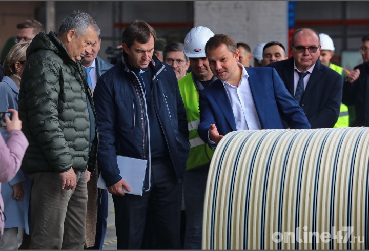 И ремонт, и вода: новые технологии завода полимерных конструкций в Киришах будут применены в Ленобласти