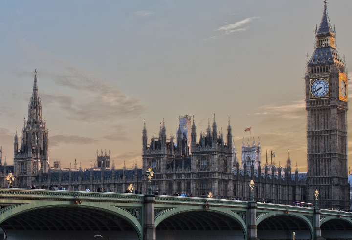 Посольство РФ в Британии назвало реакцию Лондона на референдумы возмутительной
