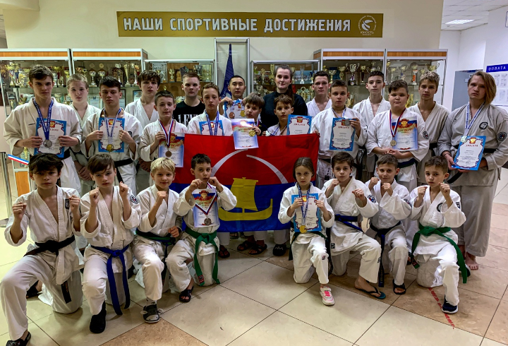 Спортсмены из Ленобласти выиграли 13 медалей на чемпионате и первенстве России по восточному боевому единоборству