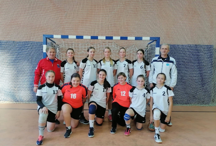 Женская сборная Ленобласти по гандболу победила на первенстве СЗФО
