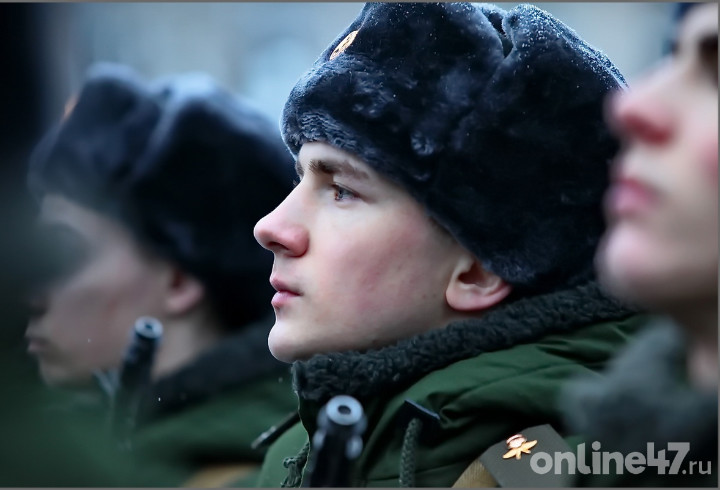 Денис Пушилин торжественно наградил воинов 100-й отдельной мотострелковой бригады в Енакиево