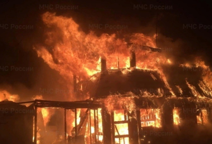 Двое детей погибли при пожаре в частном доме под Приозерском