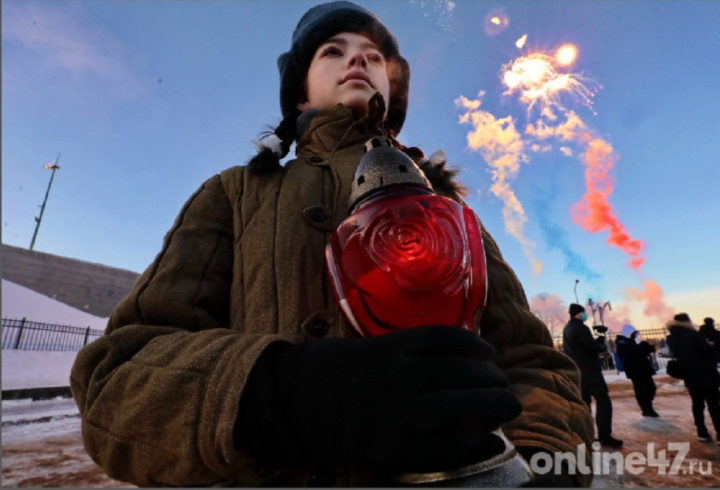 В школах Ленобласти покажут видеоролики о блокаде и героическим боям за Ленинград