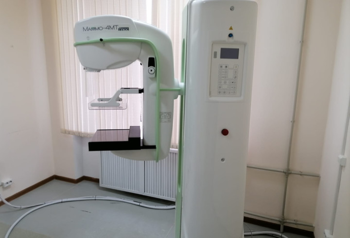 Поликлиника Сясьстроя получила новый маммограф