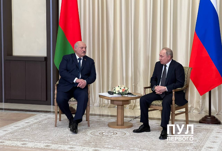 Президенты России и Белоруссии провели рабочую встречу в Ново-Огарево