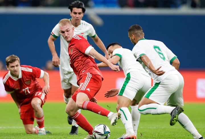 Сборная России по футболу «всухую» победила соперников из Ирака в Петербурге