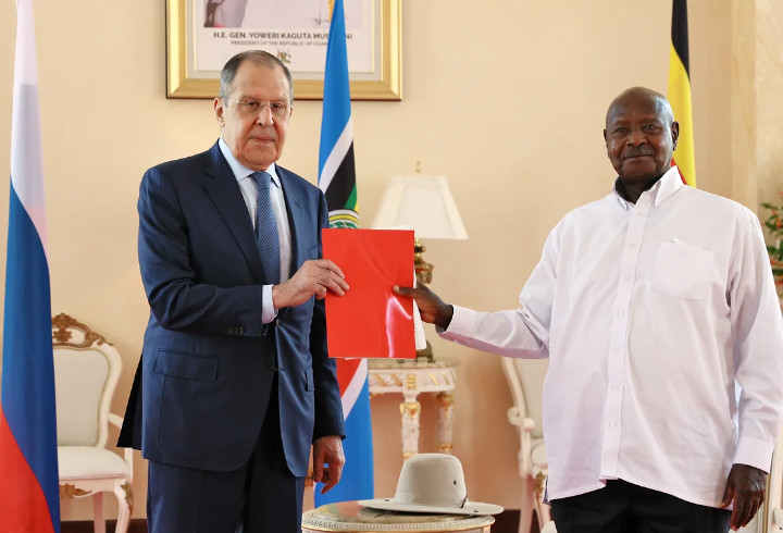 Президент Уганды подтвердил планы посетить российско-африканский саммит в Петербурге