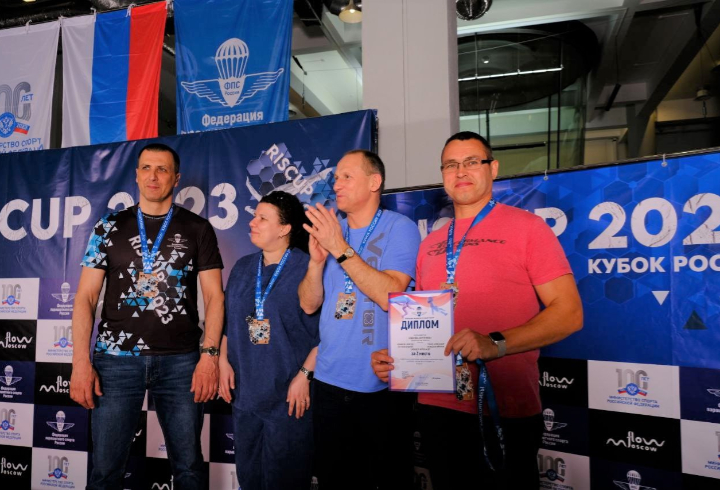 Спортсмены из Ленобласти завоевали бронзу на Кубке России по парашютному спорту