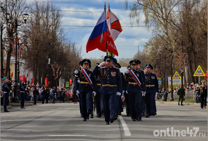 В столице Ленобласти состоялось торжественное прохождение войск Гатчинского гарнизона