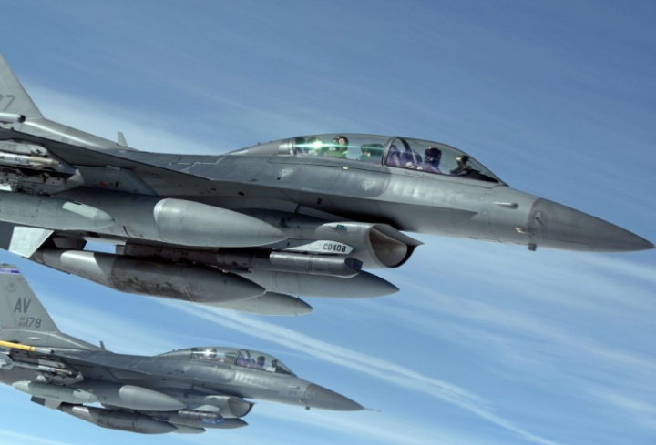 Генсек НАТО Столтенберг: решение о поставках Киеву F-16 будет зависеть от ситуации на земле