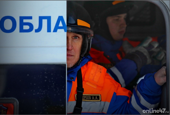Аварийно-спасательная служба Ленобласти опубликовала видеооткрытку на День России