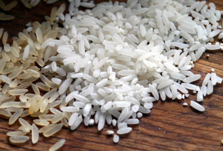 Bloomberg: власти Индии могут запретить экспорт большинства сортов риса из-за внутренних цен
