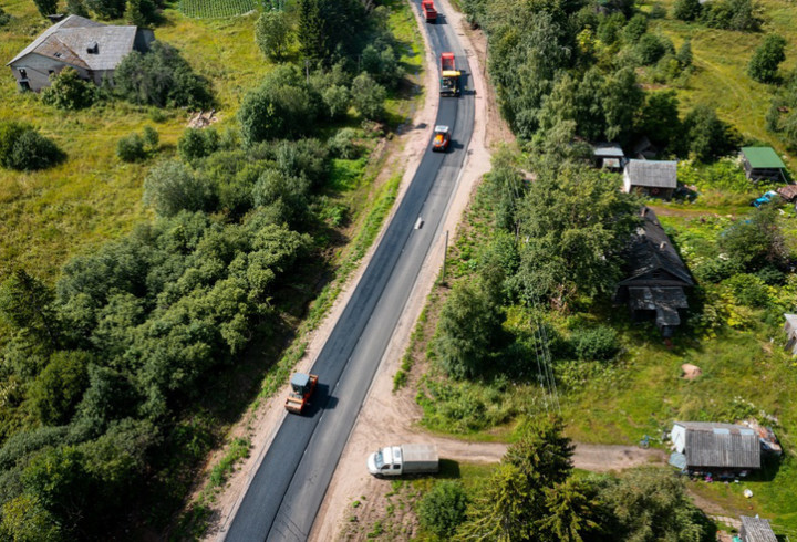 Дорожники Ленобласти досрочно обновят участок Гатчинского шоссе у Киккерино
