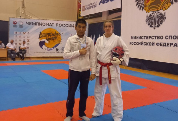 Спортсменка из Ленобласти победила на чемпионате России по всестилевому карате