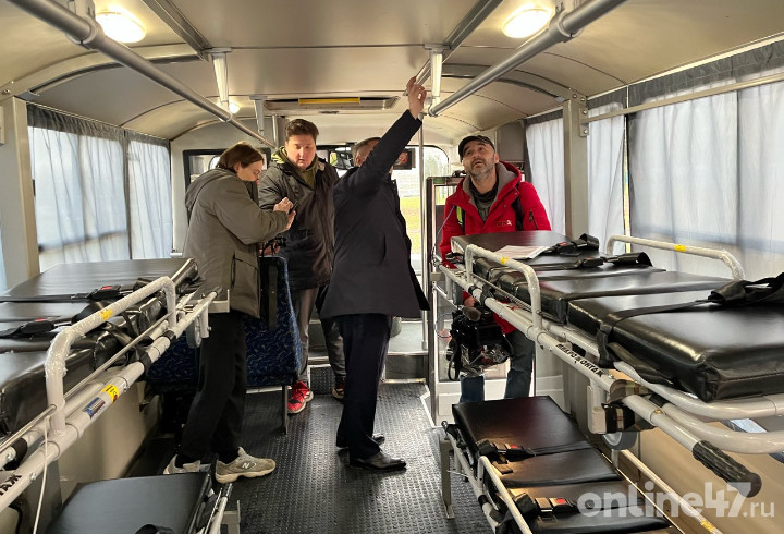 Новый реанимационный автобус отправился из Ленобласти в зону СВО