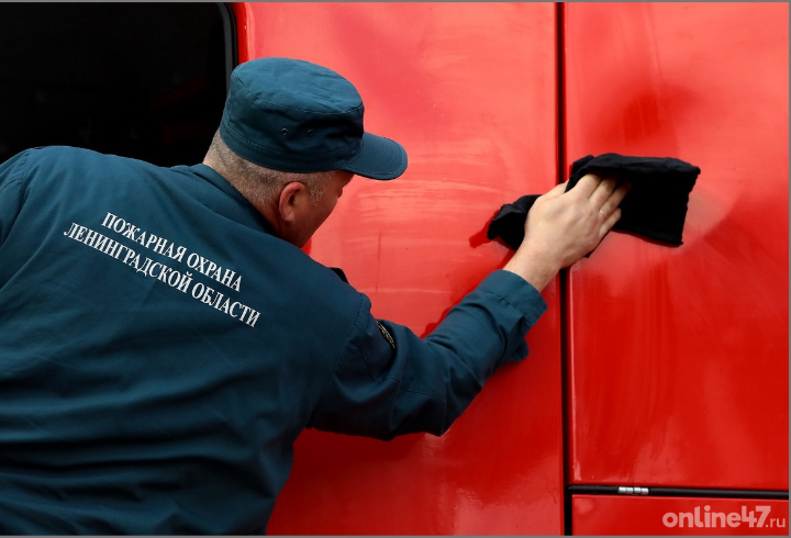 Лесная пожарная служба Ленобласти получила девять транспортных прицепов для перевозки техники