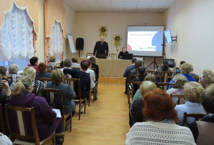 В Сланцах прошел обучающий семинар для общественных наблюдателей