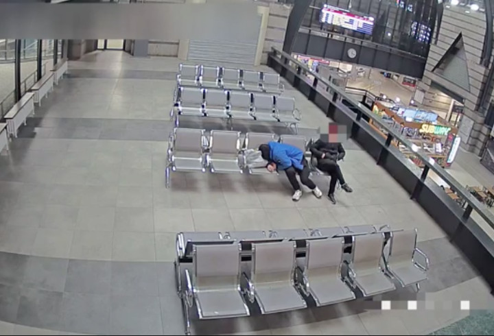 Сотрудники транспортной полиции раскрыли преступление на Ладожском вокзале