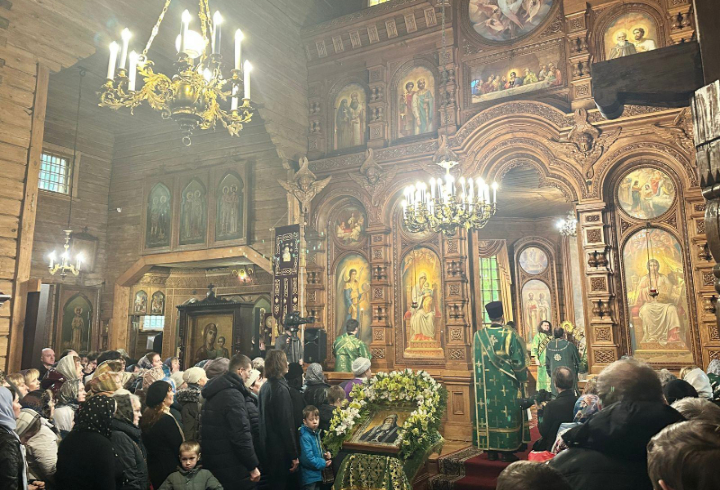 Лира Бурак посетила Божественную литургию в День памяти Серафима Вырицкого