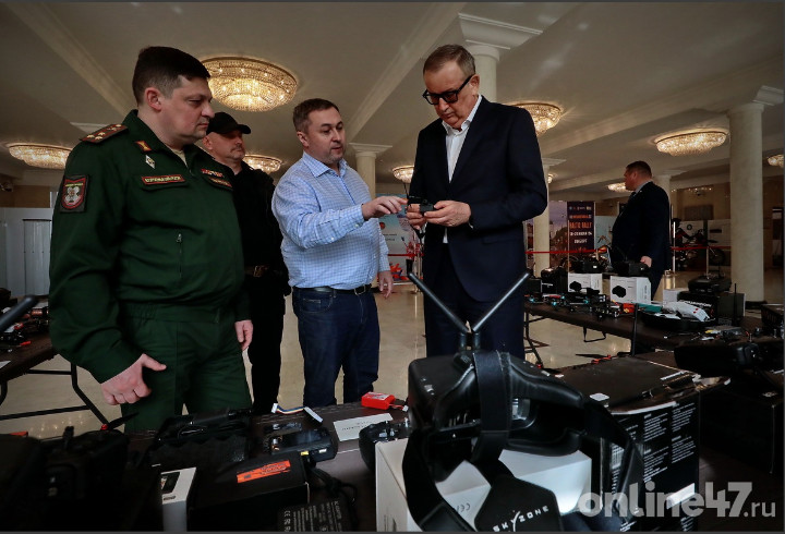 Это шаг вперед: Александр Дрозденко высоко оценил беспилотники, произведенные в Ленобласти