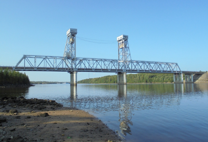 Мост через Свирь перекроют 26 апреля