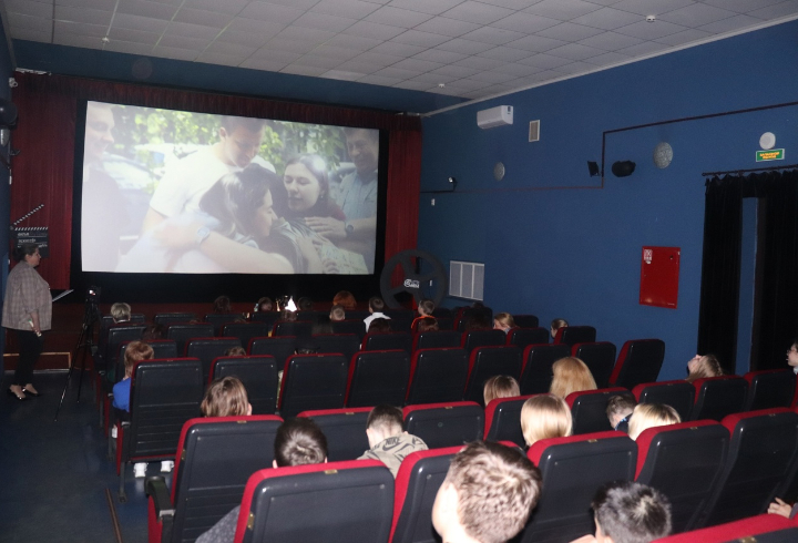 Фестиваль короткометражного любительского кино прошел в Лужском районе