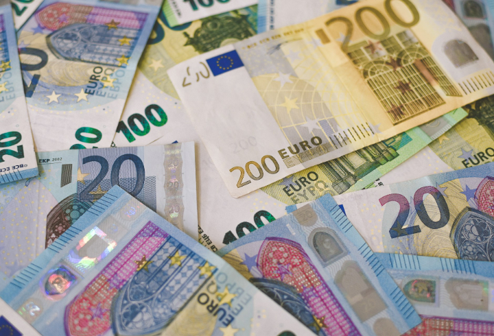 FT: оставшиеся в РФ европейские банки уплатили более 800 млн евро налогов в 2023 году